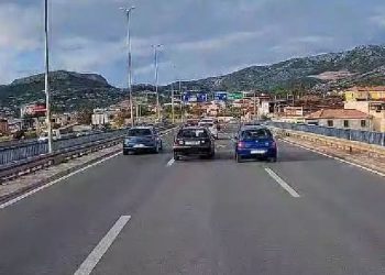 Opasna vožnja na izlazu iz Splita: Pogledajte kako je zamalo došlo do sudara