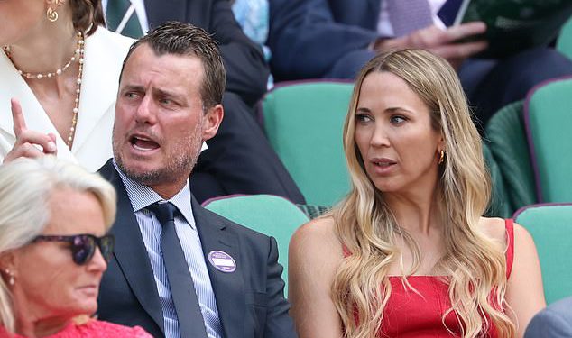 Oprosti Nic! Bec i Lleyton Hewitt sjede ispred Nicole Kidman u Kraljevskoj kutiji dok trljaju ramena s princom Williamom i Kate Middleton na finalu Wimbledona