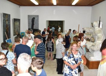 Otvorena izložba slika likovnih umjetnika Dubravke Šešelj i Jure Jovice