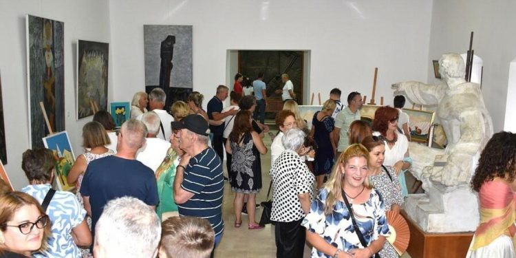 Otvorena izložba slika likovnih umjetnika Dubravke Šešelj i Jure Jovice