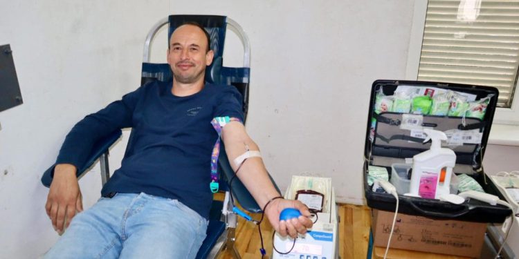 POZIV NA DARIVANJE KRVI U SPLITU: Crveni križ i Torcida Mejaši organiziraju humanitarnu akciju