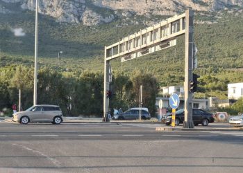 PROMETNA U KAŠTELIMA Sudarila se dva automobila