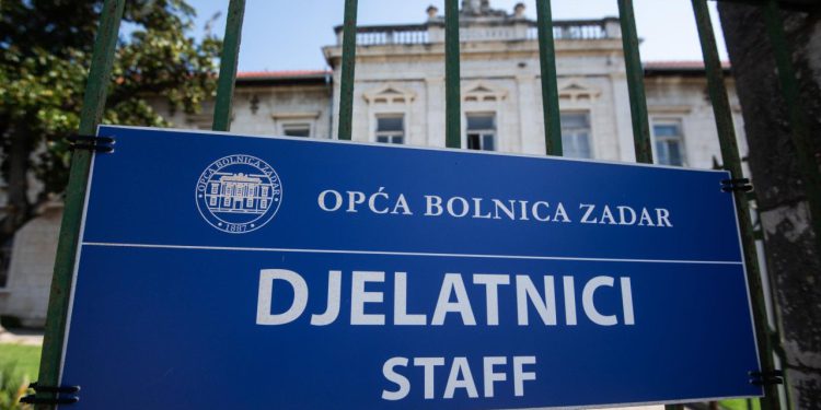 Pacijent donirao 20 tisuća eura zadarskoj bolnici nakon uspješnog liječenja