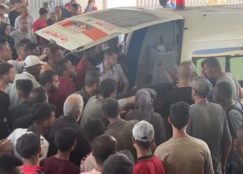 Palestinci koji su čekali za pomoć u Gazi na trenutak vojnici su otvorili vatru | Vijesti