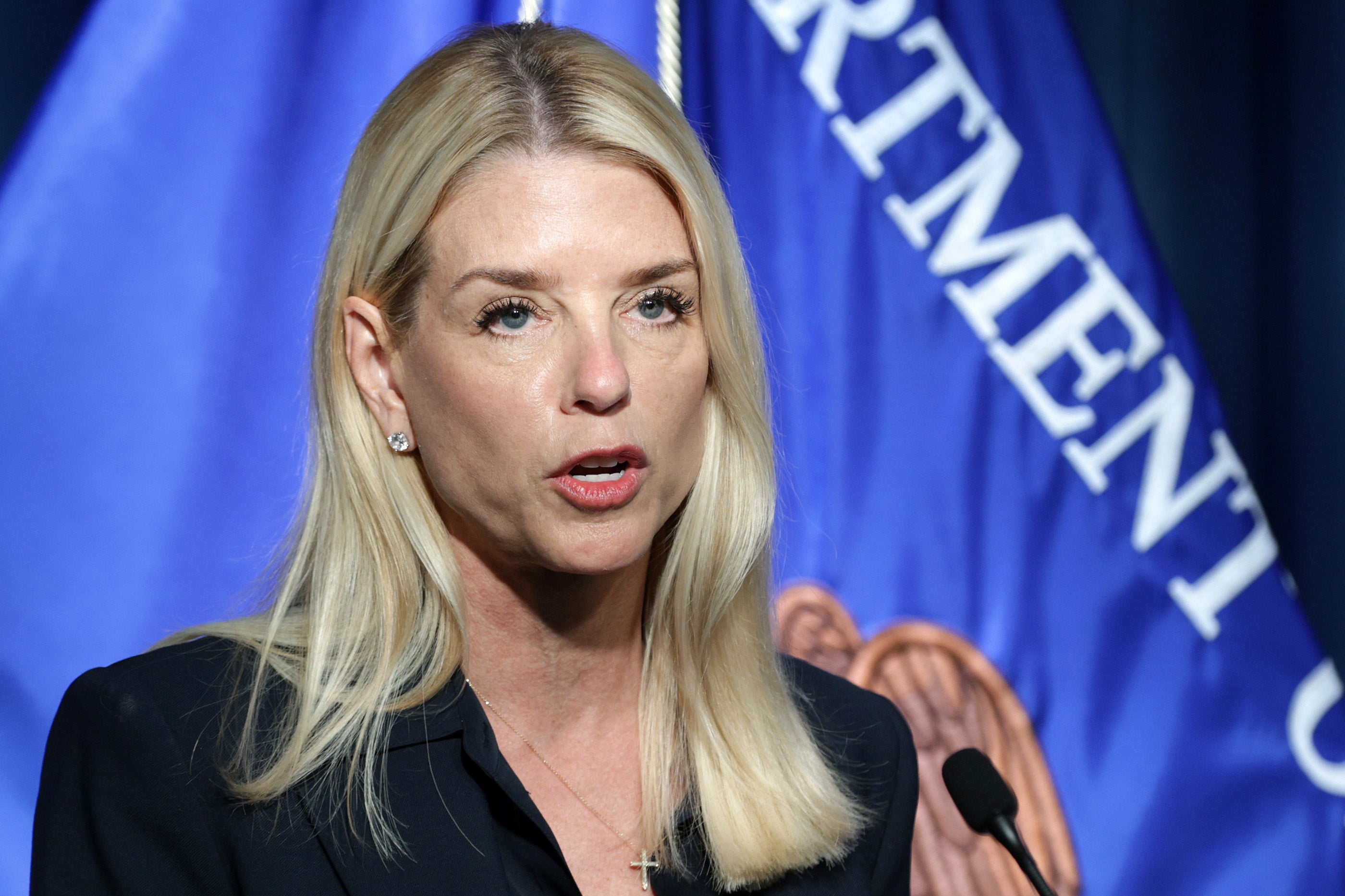 U veljači, glavna odvjetnik Pam Bondi rekao je Fox News dokazima o popisu klijenta 