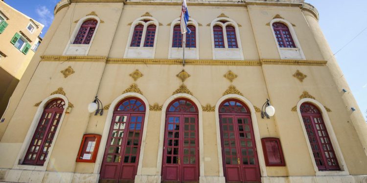 Pazite kako prolazite pokraj kazališta: zbog sanacije zgrade na snazi je privemena regulacija prometa