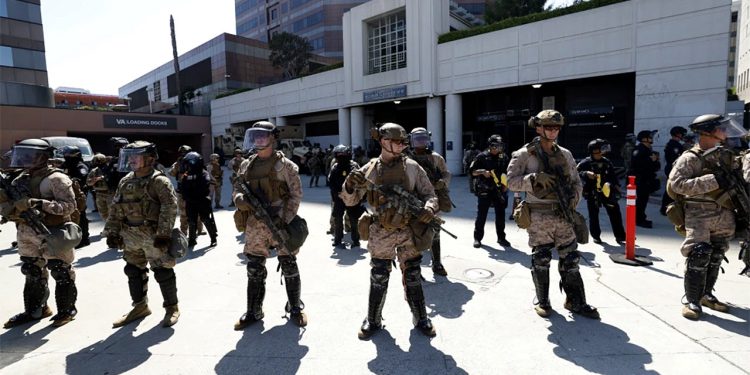 Pentagon naređuje 700 marinaca da napusti Los Angeles nakon ICE prosvjeda