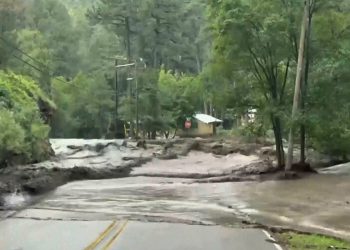 Pet spašenih od poplava u Novom Meksiku, manje od mjesec dana nakon što su oluje ubile tri na istom području