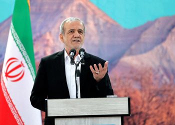 Pezeshkian je prošlog mjeseca pretrpio ozljedu nogu pobjeći navodno zračno napajanje, tvrdi Iran