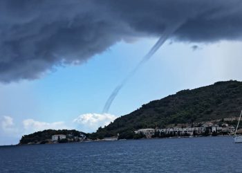 Pijavica iznenadila turiste na Visu: ‘Izgledala je kao tornado, nismo baš bili mirni…’
