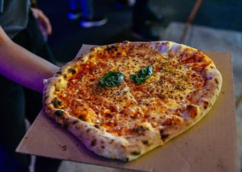 Pizza, sve samo ne sirotnjsko jelo: evo kolike su im cijene u Dubrovniku i Hrvatskoj, a koliko košta u vašoj kuhinji