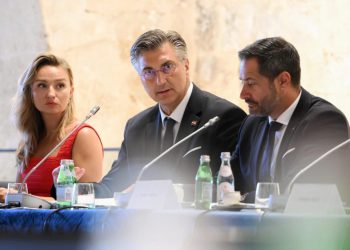 Plenković užasnut traženjem ruke koja je podržala HDZ-ovu i Kerumovu većinu u Splitu: “Sramota. Neki vijećnici su doslovno u smrtnom strahu”