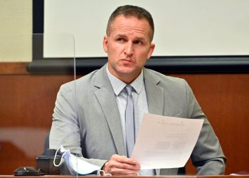 Policajac osuđen u Breonna Taylor Raid osuđen na gotovo tri godine zatvora