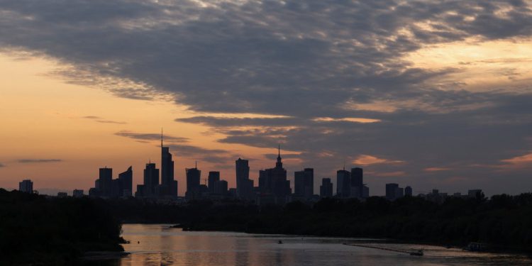 Poljska priprema na 40 stranica ‘Kako’ vodič za suočavanje u slučaju rata