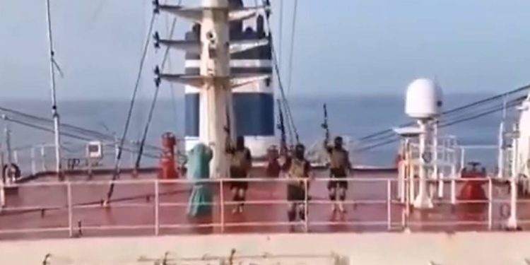 Postavili su eksploziv i potopili ga!