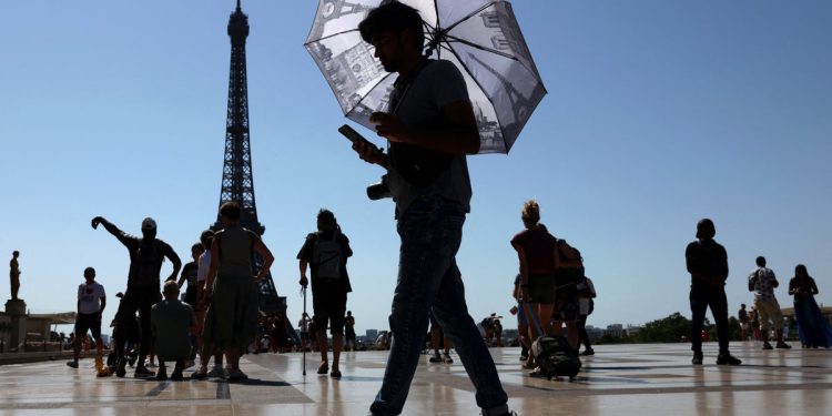 Potpuni popis europskih zemalja pod toplinskim upozorenjima dok živa raste na 46c