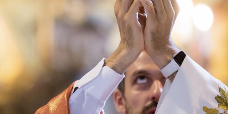 Poznati svećenik poslije koncerta: ‘Dvije su me stvari rastužile’