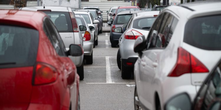 Prekoračila parking ispred poznate trgovine za pola sata pa dobila kaznu od gotovo 100 eura: ‘Ovo je pljačka’