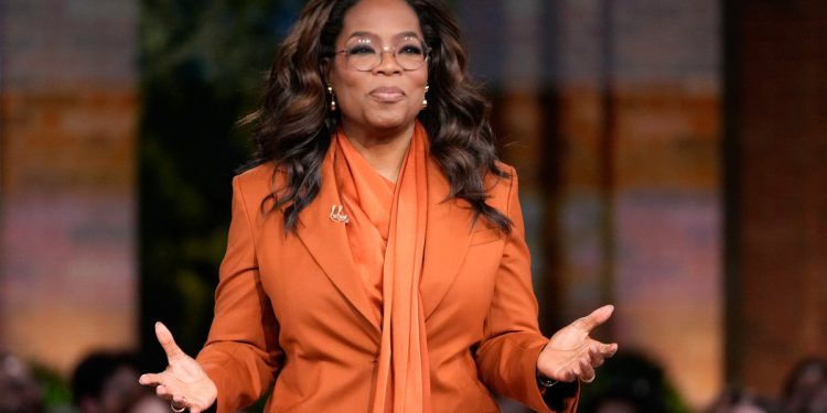 Provjera činjenica: Oprah Winfrey nije blokirala pristup privatnoj cesti uslijed evakuacije upozorenja tsunamija