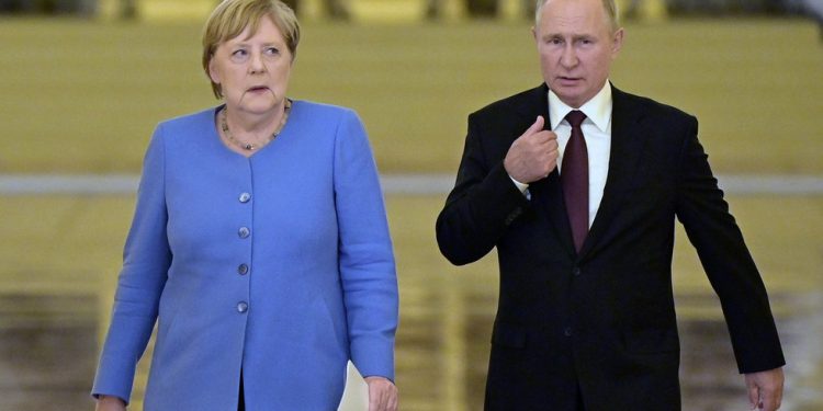 Putin je radio bolji posao od bilo kojeg njemačkog vođe – Tucker Carlson – RT World News