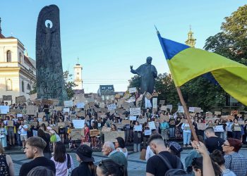 Račun protiv korupcije izaziva široke prosvjede širom Ukrajine, kako Zelenskyy ukazuje na Rusiju