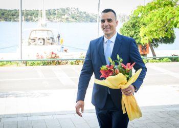 Rakić neće dirati SDP-ove kadrove. Da ih misli micati, Tome Ninić ne bi se javljao za pročelnika u županiji