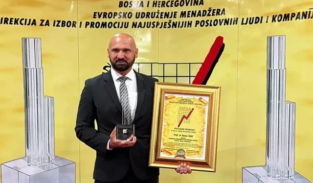 Ramu Isaka ‘europskim najministrom’ proglasila agencija iz Zenice kojoj je počasni predsjednik Stjepan Mesić