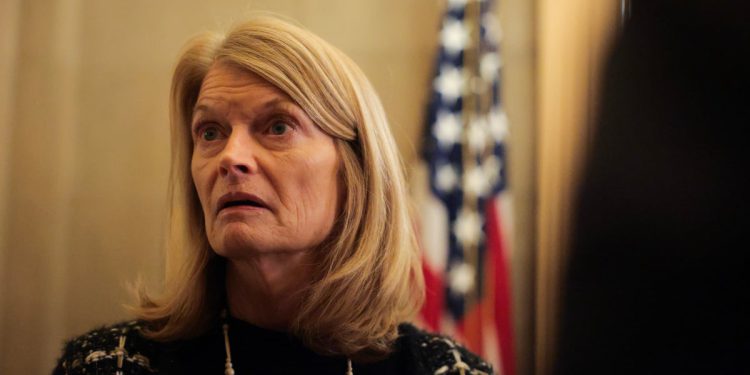 Republikanci opet padaju u red i približavaju Trumpovu dnevnu red stvarnosti