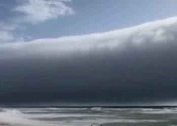 Rijetko vremenske fenomene Grips plaže na plaži Portugal | Vijesti