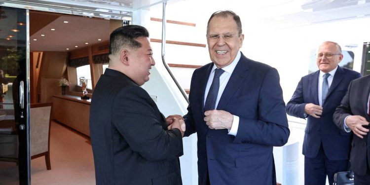 Ruski Lavrov upozorava na vojne saveze koji ciljaju na Rusiju i Sjevernu Koreju
