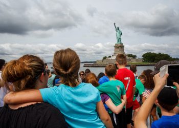 SAD je jedina zemlja koja se suočava s padom turizma jer Trumpove politike koštaju 29 milijardi dolara prihoda od posjetitelja