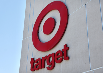 SAD upozoravaju vlasnike indijskih viza nakon slučaja krađe u Illinoisu