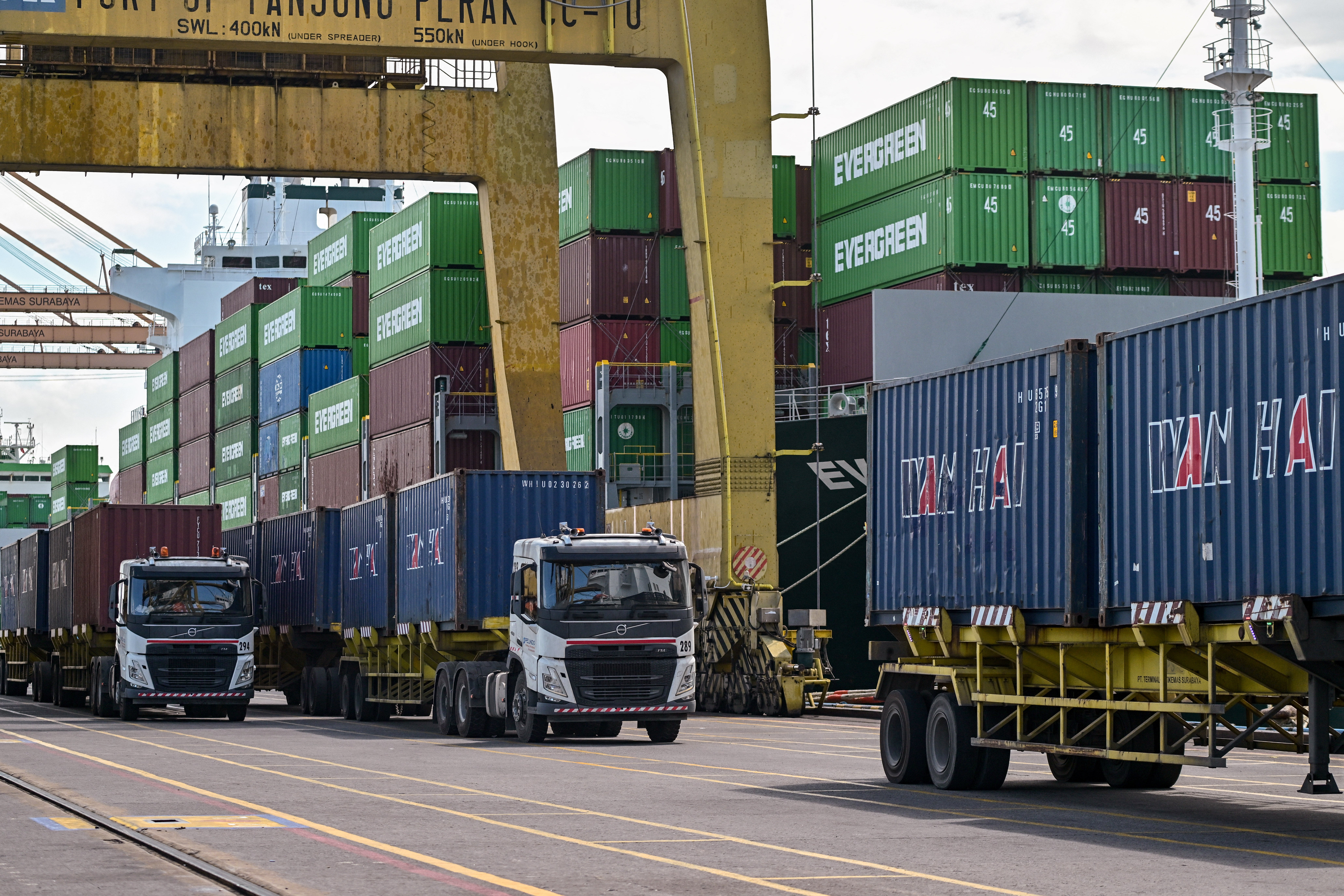 Predsjednik je tvrdio da je 25 posto optuženih za uvoz japana i Južnokoreje 'daleko manje od onoga što je potrebno za uklanjanje nejednakosti u trgovinskom deficitu s vašom zemljom'