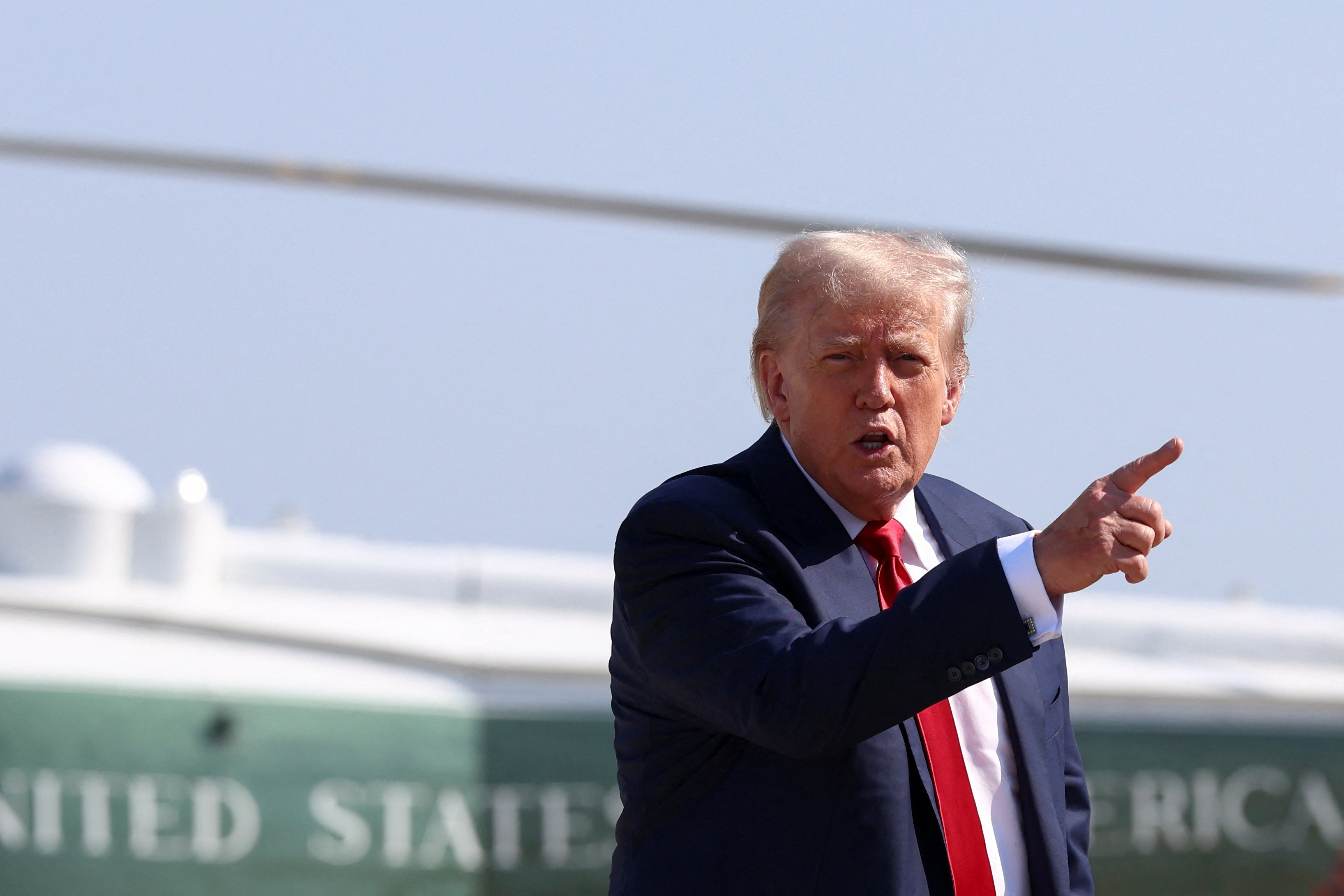 Air Force One se u petak navečer dotaknuo na aerodromu Prestwick