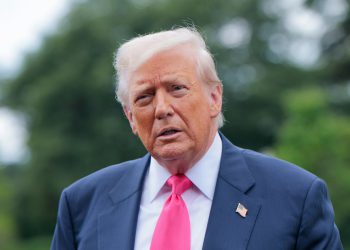 Samo četvrtina Amerikanaca kaže da im je pomogla Trumpova politika, nalaze se nova anketa