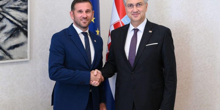 Sastali se Šuta i Plenković