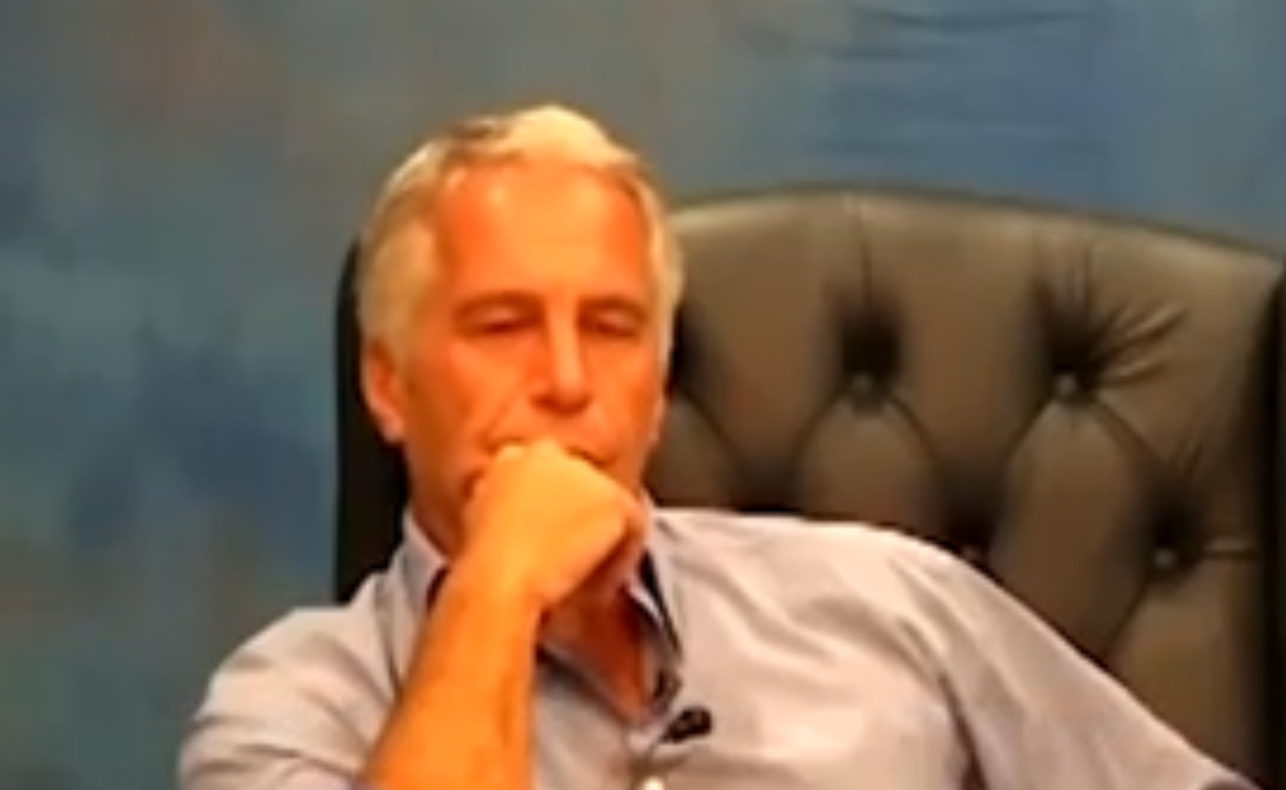 Jeffrey Epstein izjasnio se petom kad su ga pitali je li s Donaldom Trumpom oko maloljetnih djevojčica u isječku za izlaganje iz 2010. godine