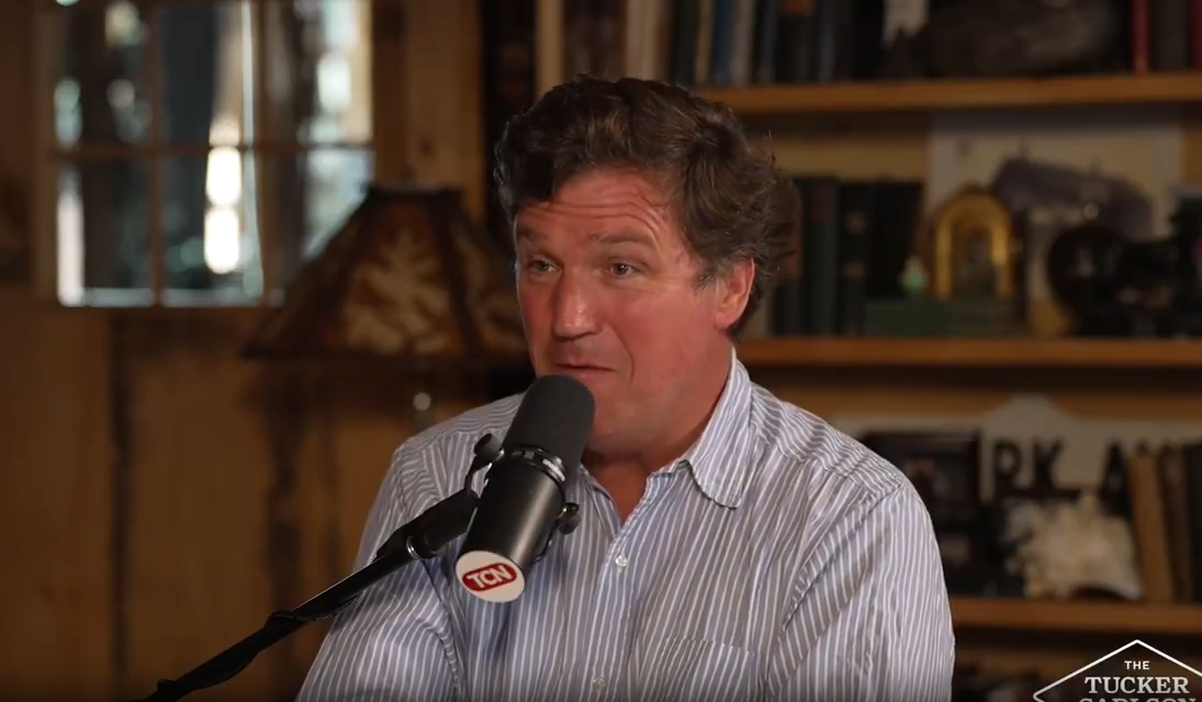 Tucker Carlson tvrdi da jest