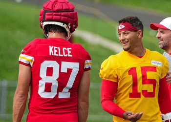 Šefovi dovode bivšeg šefa zločina kako bi nadahnuli Travis Kelce, Patrick Mahomes i CO tijekom NFL trening kampa