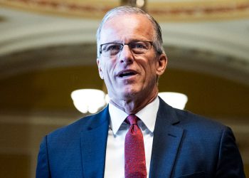 Senatski republikanci podijeljeni na Trumpovu višemilijunsku kavu “Probudi” Programsko financiranje