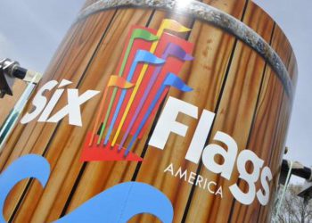 Šest zastava za zatvaranje još jednog parka mjesecima nakon što su najavili zatvaranje svog mjesta u Marylandu