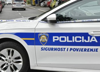 Šibenčanin mjesecima prijetio 20 godina starijoj ženi i potraživao od nje novac