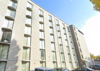 Sklonište Denvera bilo je tako vruće da je obitelj otvorila prozor. Tada je njihova kći iz toga pala sedam katova