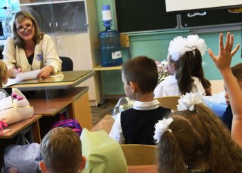 Školci za proučavanje ‘duhovne i moralne kulture’ Rusije – RT Rusija i bivši Sovjetski Savez