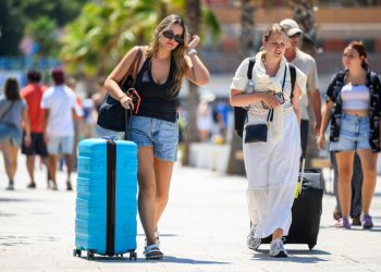 Slobodna Dalmacija – Česi izdali turistički vodič po Hrvatskoj, žale se na visoke cijene. Posebno upozoravaju na Split: ‘Izbjegavajte…’