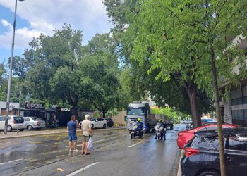 Slobodna Dalmacija – FOTO Nevera napravila kaos i u Pojišanskoj ulici! Preusmjerava se promet: ‘Čuo se cvilež, prasak i boom’