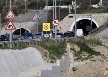 Slobodna Dalmacija – Iz HC-a obavještavaju kako se večeras za sav promet zatvara brza cesta Solin-Klis. Evo dokad će radovi trajati