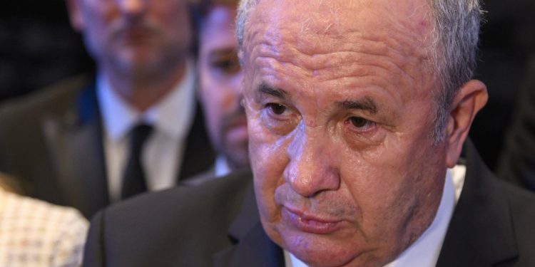 Slobodna Dalmacija – Kerum reagirao na dramu u splitskom vijeću: ‘Ponašajte se odgovorno da se ne rugaju s nama! Slijedi kriza vlasti…’