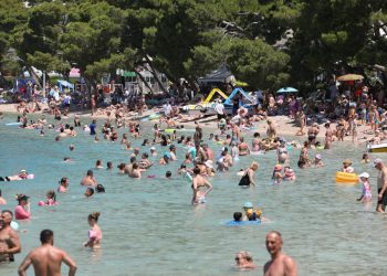 Slobodna Dalmacija – Makarska privukla 55 tisuća turista; među najbrojnijima su, očekivano, Poljaci i Nijemci, ali evo koji su gosti vodeći