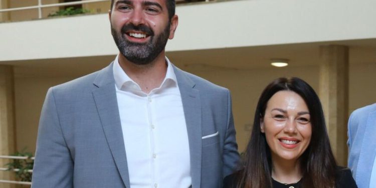 Slobodna Dalmacija – Oglasila se poznata SDP-ovka: ‘Sram me i žao mi je… Potezi njih dvoje nisu odraz vrijednosti koje većina nas živi…’